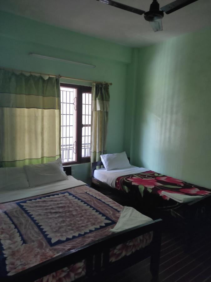 Harry & Restaurant Guest house Pokhara