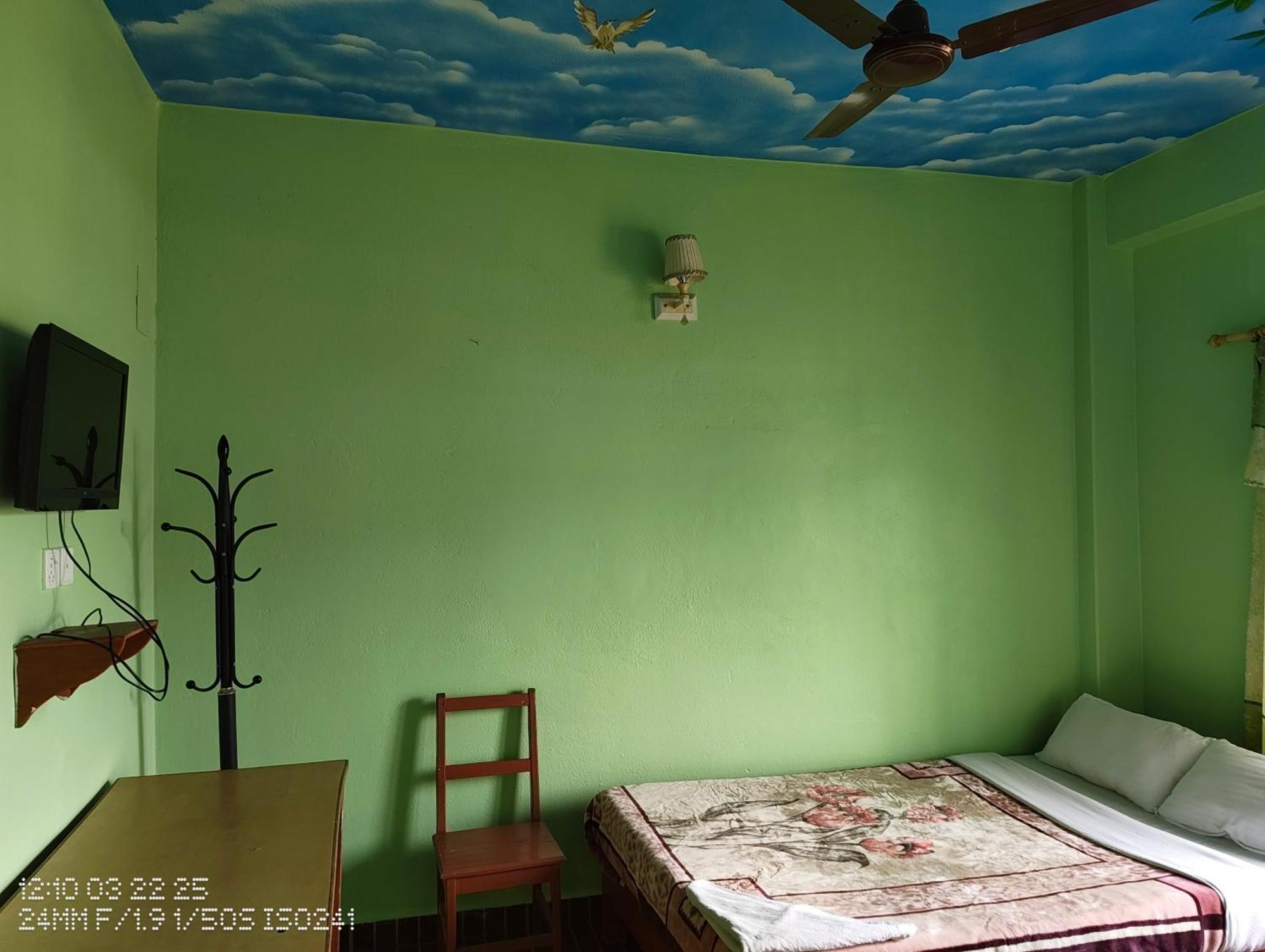 Guest house Harry & Restaurant Pokhara
