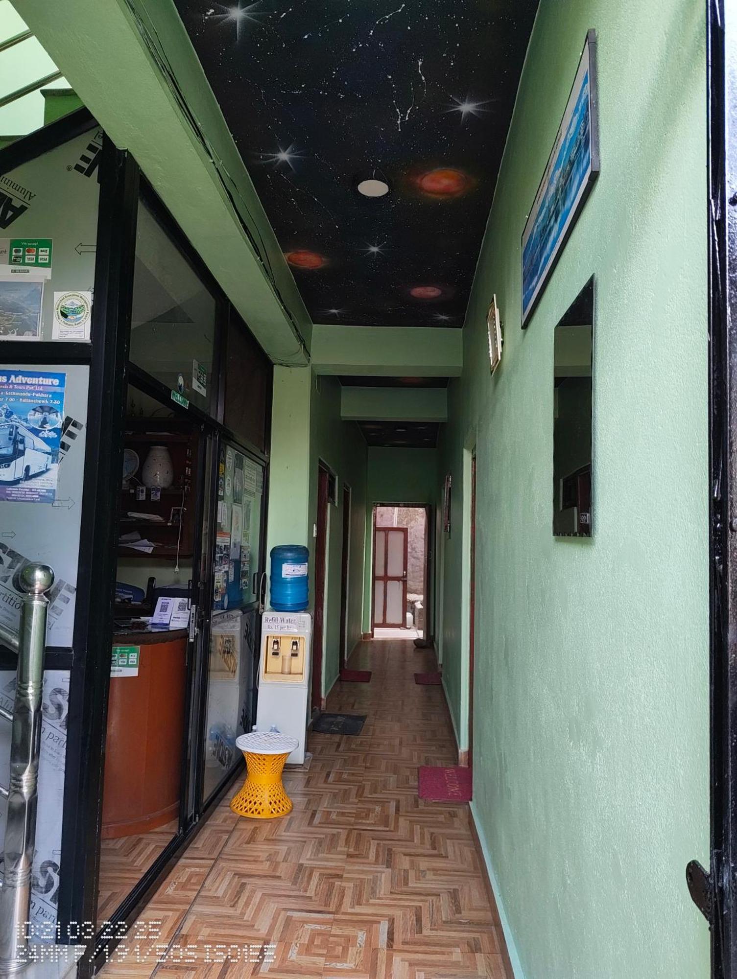 Harry & Restaurant Guest house 2*