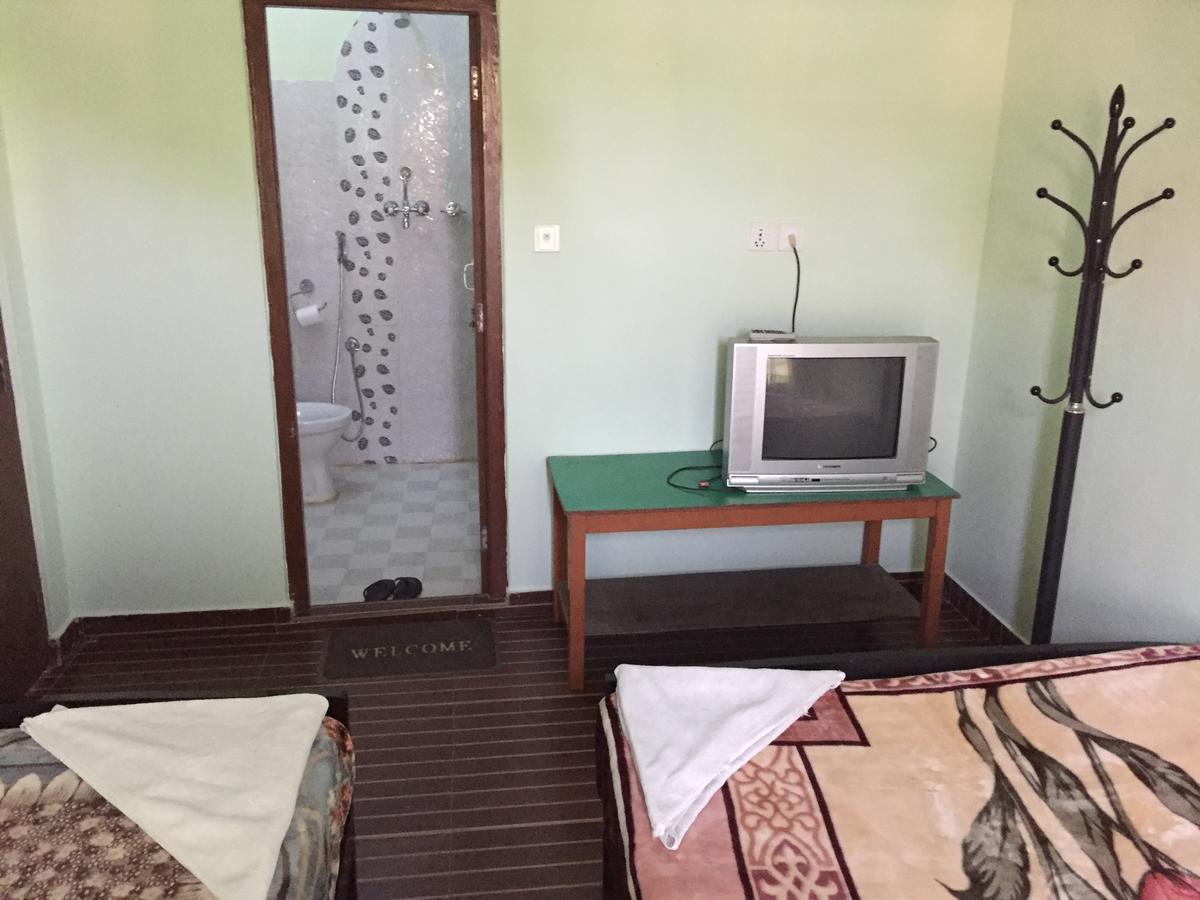 Guest house Harry & Restaurant 2*