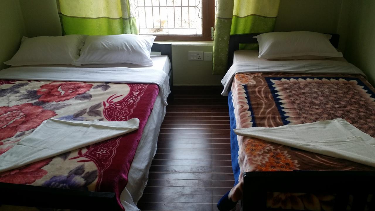 Harry & Restaurant Guest house Pokhara