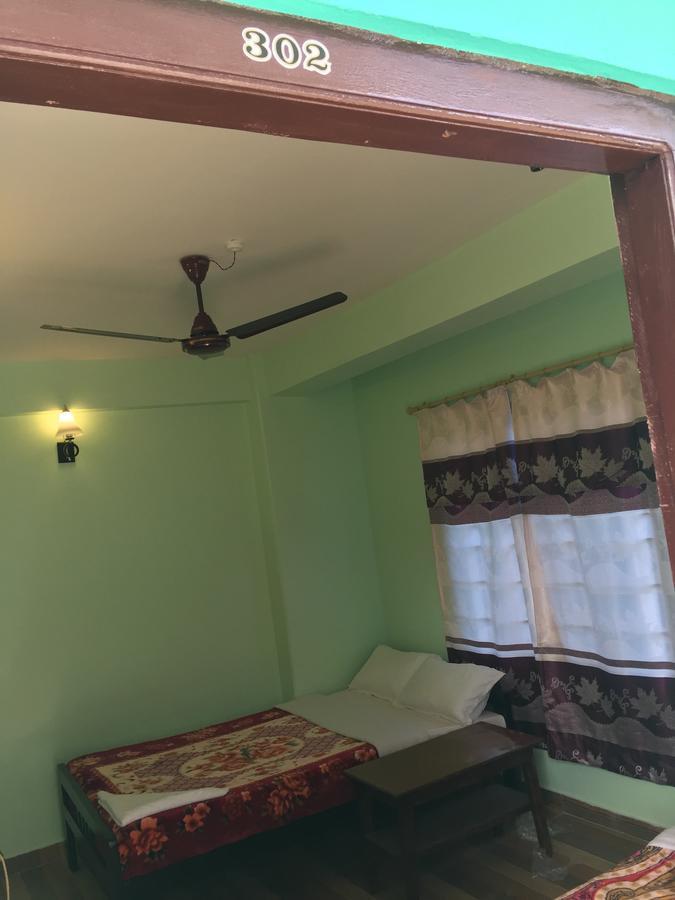 Guest house Harry & Restaurant Pokhara