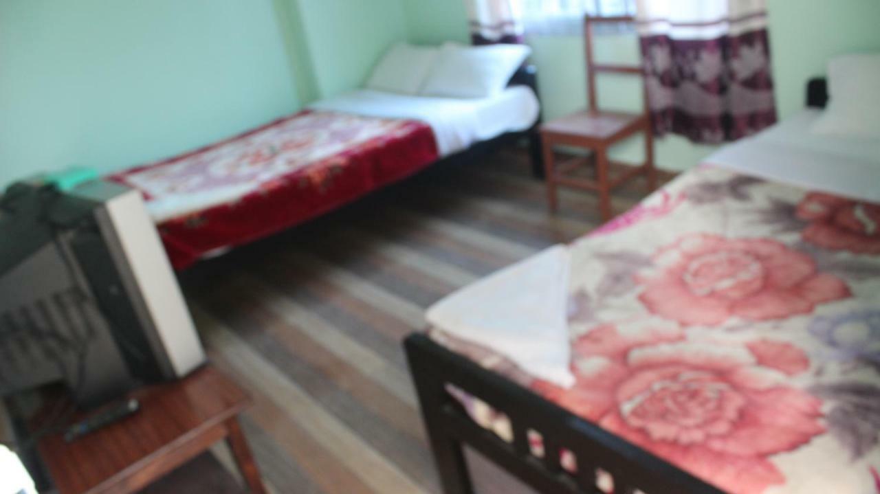 Guest house Harry & Restaurant 2*