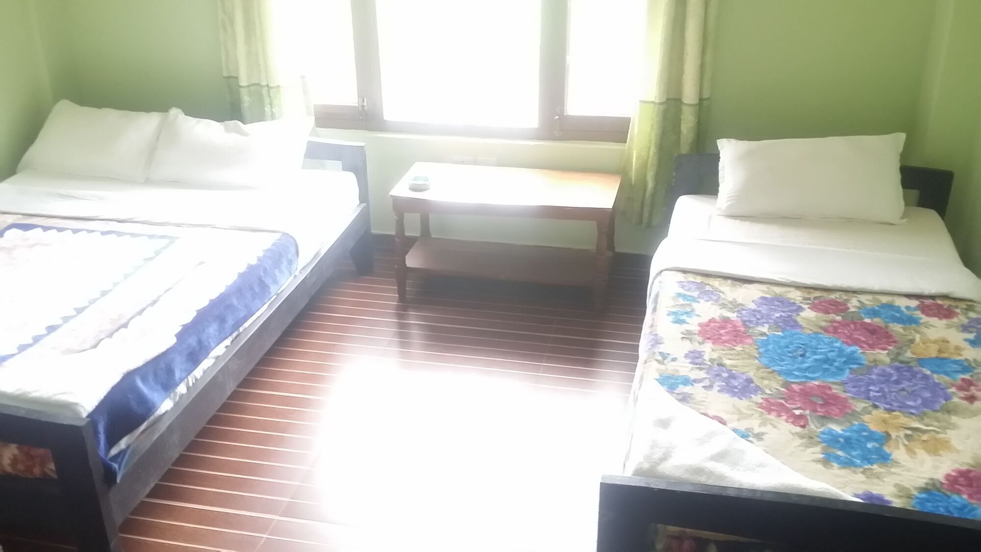 Harry & Restaurant Guest house 2*