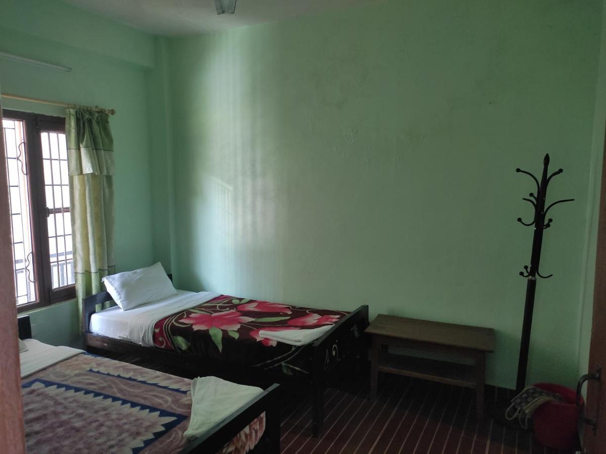 Harry & Restaurant Guest house